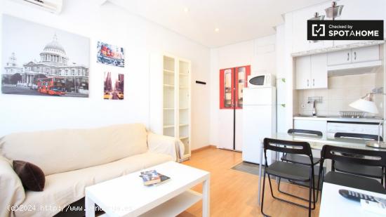 Elegante apartamento de 1 dormitorio con aire acondicionado en alquiler en Salamanca - MADRID