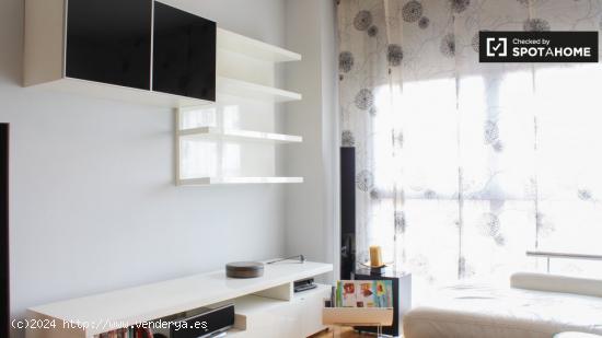 Elegante apartamento de 1 dormitorio con aire acondicionado central en alquiler en Imperial - MADRID