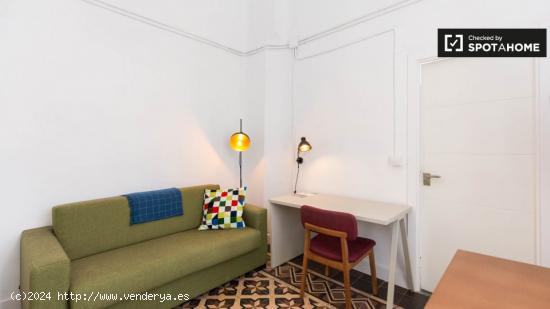 Encantador apartamento de 1 dormitorio con balcón en alquiler en Realejo - GRANADA