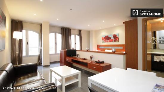 Bonito apartamento estudio totalmente equipado en alquiler cerca de la Plaça Catalunya. - BARCELONA