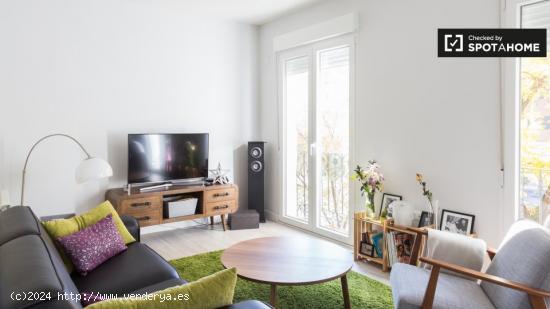 Luminoso apartamento de 1 dormitorio con múltiples balcones en alquiler en Atocha - MADRID