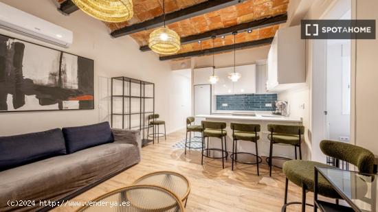 Moderno apartamento de 4 dormitorios en alquiler en Gràcia - BARCELONA