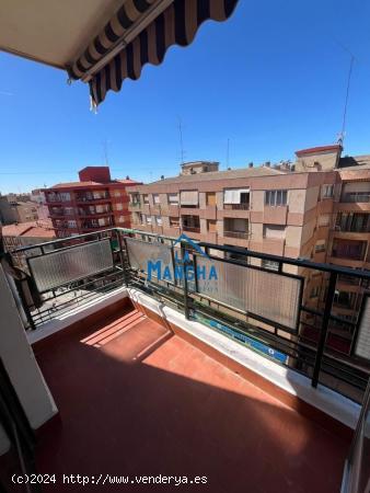  INMOBILIARIA LA MANCHA VENDE VIVIENDA EN ARQUITECTO VANDELVIRA - ALBACETE 