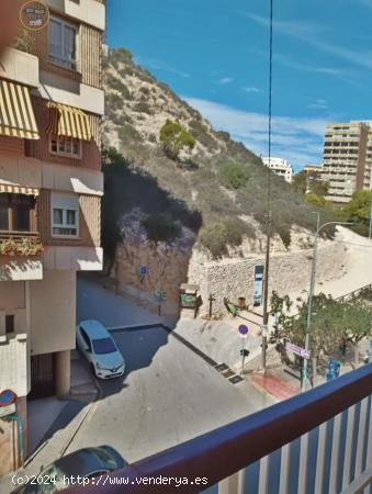 SE VENDE PISO EN LA CALLE VIRGEN DEL SOCORRO - ZONA RAVAL ROIG - ALICANTE