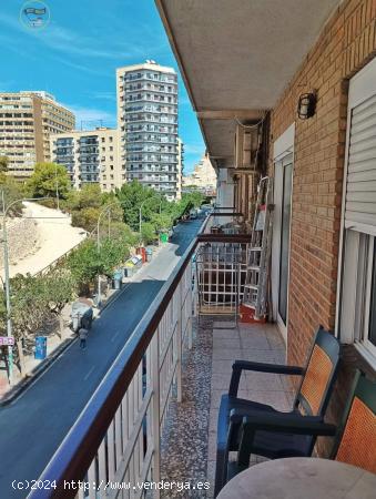 SE VENDE PISO EN LA CALLE VIRGEN DEL SOCORRO - ZONA RAVAL ROIG - ALICANTE