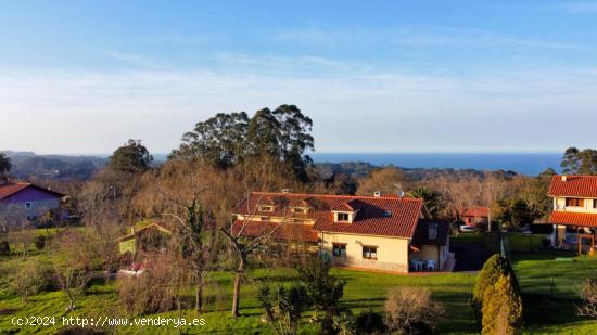 VENTA DE CASA CON VISTAS AL MAR - ASTURIAS