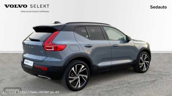 Volvo XC40 1.5 T3 R-DESIGN AUTO 5P de 2019 con 133.407 Km por 27.900 EUR. en Murcia