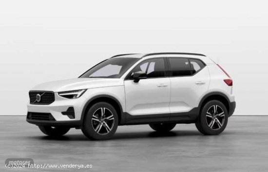 Volvo XC40 XC40 Plus, B3 Mild hybrid, Gasolina, Dark de 2024 con 8 Km por 40.900 EUR. en Granada