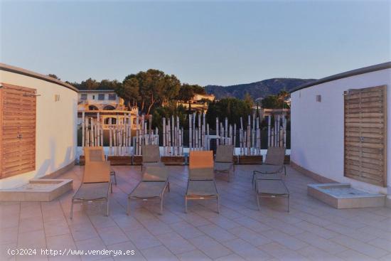 PRECIOSO PISO REFORMADO CON VISTAS AL MAR Y PISCINA COMUNITARIA - BALEARES