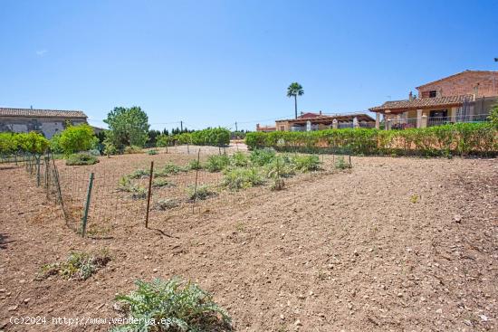 AUTÉNTICA Y TRADICIONAL CASA FAMILIAR MALLORQUINA REFORMADA EN EL PINTORESCO PUEBLO DE CALVIA - BAL