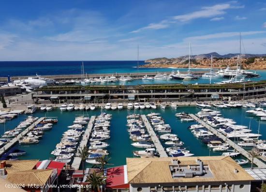 PRECIOSO APARTAMENTO CON VISTAS AL MAR EN URBANIZACIÓN DE LUJO EN PORT ADRIANO - BALEARES