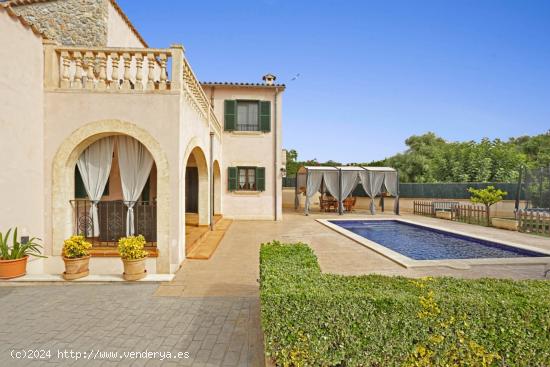 MARAVILLOSA CASA DE PUEBLO CON JARDÍN Y PISCINA EN CALVIA - BALEARES