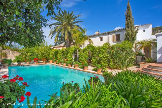 CASA DE PUEBLO MALLORQUINA CON GRAN POTENCIAL EN ESPECTACULAR UBICACIÓN EN CALVIA PUEBLO - BALEARES