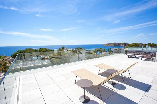 VILLA DE LUJO CONTEMPORÁNEA DE NUEVA CONSTRUCCIÓN EN NOVA SANTA PONSA - BALEARES