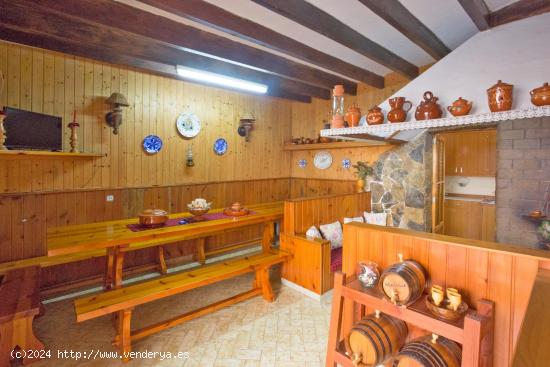 CASA DE PUEBLO DE PIEDRA CON VISTAS A LA MONTAÑA EN ES CAPDELLA - BALEARES