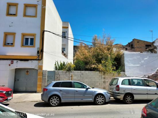 Haznos tu oferta!! Solar en venta en el centro de Chiclana - CADIZ