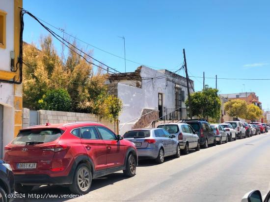 Haznos tu oferta!! Solar en venta en el centro de Chiclana - CADIZ