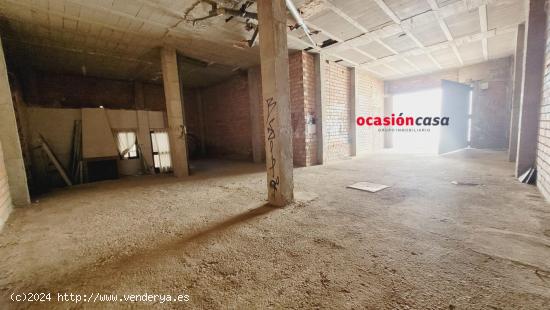 LOCAL COMERCIAL EN BRUTO - CORDOBA