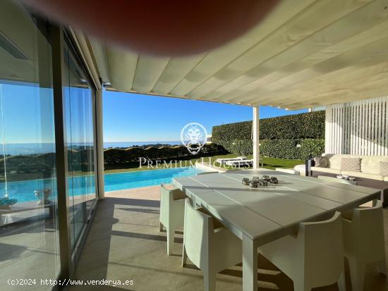 Casa en Sant Vicenç de Montal con espectaculares vistas mar - BARCELONA