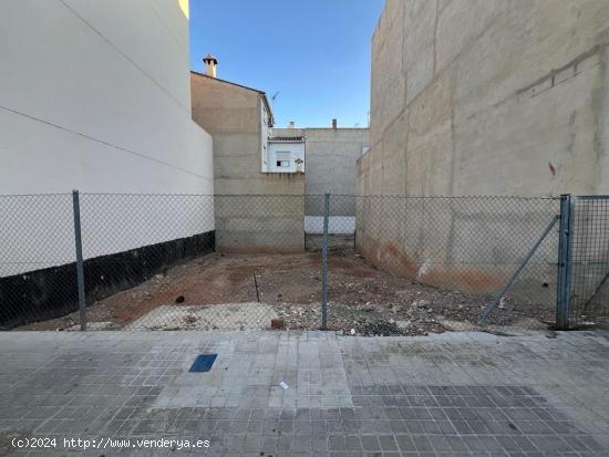 PARCELA URBANA EN LLIRIA EN UNA DE LAS MEJORES ZONAS - VALENCIA