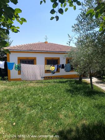 CASA EN MATILLA DE LOS CAÑOS DEL RÍO - SALAMANCA