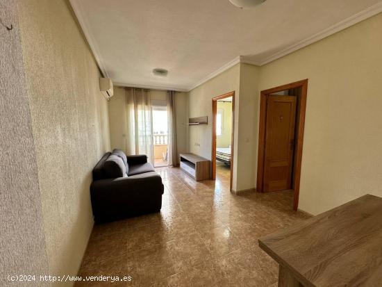  APARTAMENTO EN PLAYA DEL CURA. DE 2 DORM. 1 BAÑO + GARAJE,  PLAYA A 300 METROS. - ALICANTE 