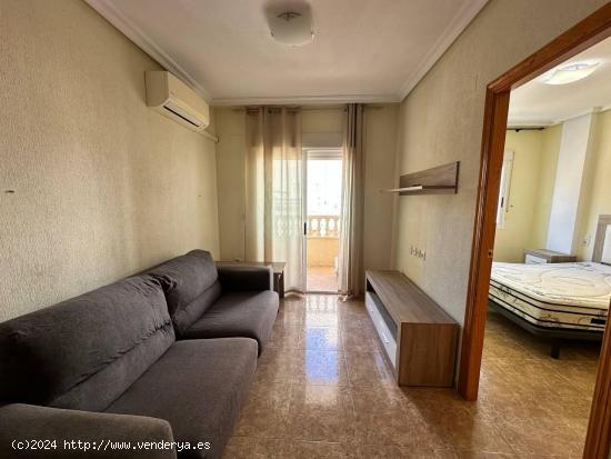 APARTAMENTO EN PLAYA DEL CURA. DE 2 DORM. 1 BAÑO + GARAJE,  PLAYA A 300 METROS. - ALICANTE