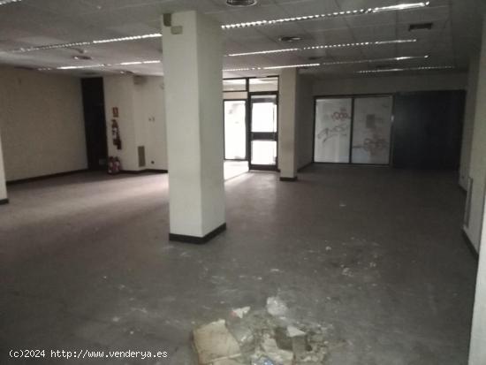 SE VENDE LOCAL COMERCIAL EN CL CHIMBO Nº 2 - Madrid - Madrid - MADRID