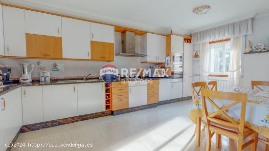 Casa en venta en LG Outeiro, 3, Ponteareas - PONTEVEDRA