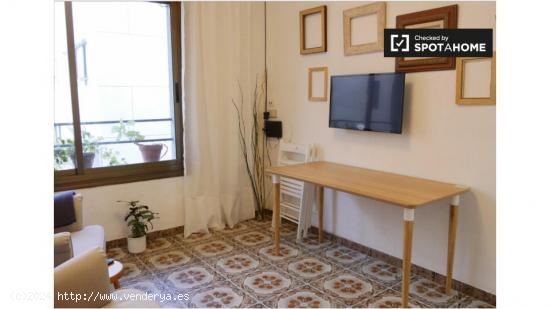 Apartamento amueblado de 3 dormitorios en alquiler en Poblenou - BARCELONA