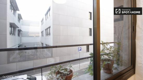 Apartamento amueblado de 3 dormitorios en alquiler en Poblenou - BARCELONA