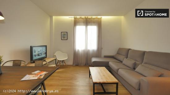 Elegante apartamento de 2 dormitorios con aire acondicionado en alquiler en El Raval, cerca de Las R