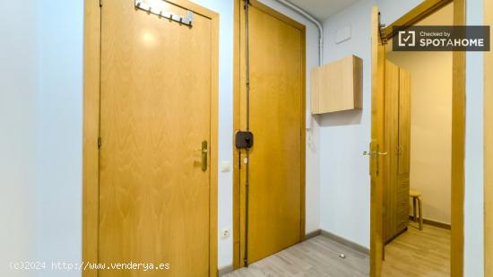 Apartamento de 3 dormitorios en alquiler en Poble-sec - BARCELONA