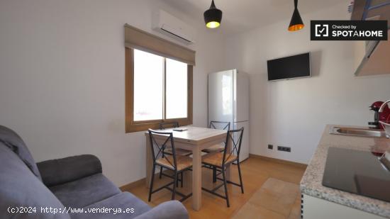 Apartamento de 4 dormitorios con aire acondicionado en alquiler en el Eixample Dreta. - BARCELONA