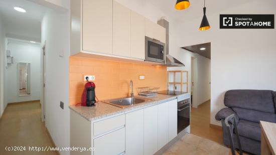 Apartamento de 4 dormitorios con aire acondicionado en alquiler en el Eixample Dreta. - BARCELONA