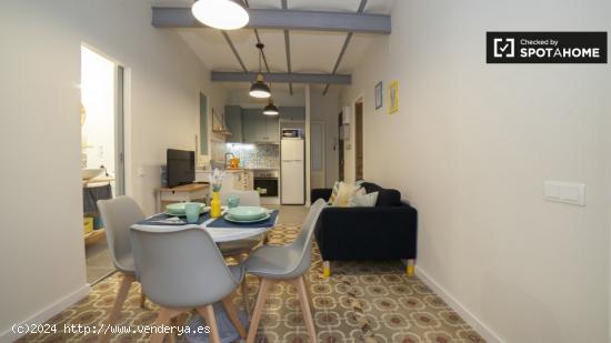 Luminoso apartamento de 2 dormitorios en alquiler en Nou Barris - BARCELONA