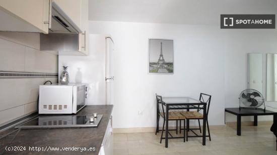 Piso de 50m2 Interior en la zona de Puerta del Angel - AZ2D - MADRID