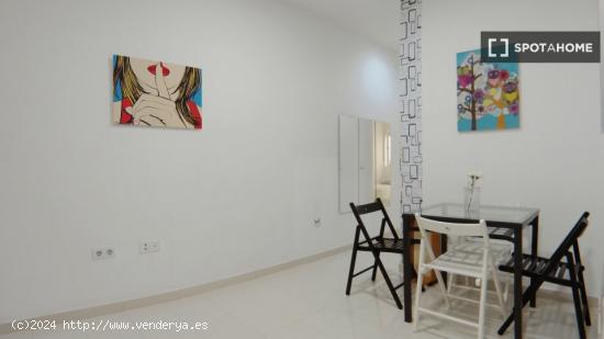 Apartamento de 3 dormitorios en alquiler en Puerta del Ángel - MADRID