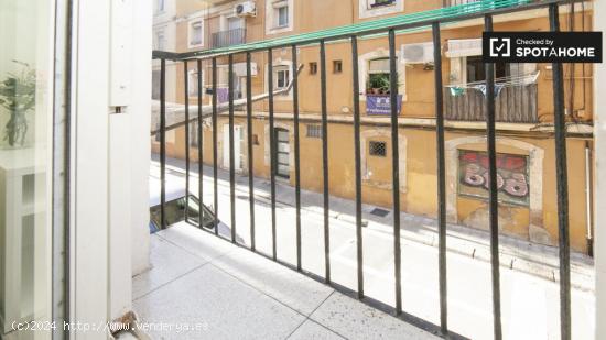 Acogedor apartamento de 2 dormitorios en alquiler cerca de Fira Port Vell en La Barceloneta - BARCEL