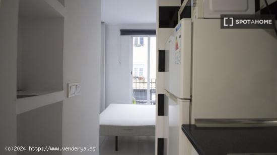 Estudio Exterior de 25m2 en la zona de Puerta del Angel - AZ1EXCD - MADRID