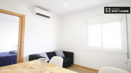 Moderno apartamento de 2 dormitorios con aire acondicionado en alquiler en El Raval - BARCELONA