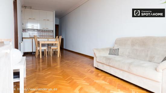 Tidy apartamento de 2 dormitorios en alquiler en Gràcia - BARCELONA