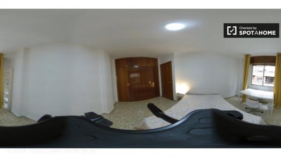 Acogedora habitación en alquiler en un apartamento de 5 dormitorios en Ronda - GRANADA