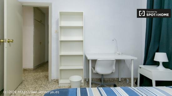 Acogedora habitación en alquiler en un apartamento de 5 dormitorios en Ronda - GRANADA