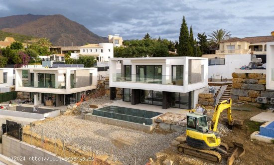 Villa en venta en Estepona (Málaga)