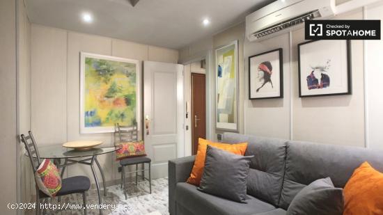 Moderno apartamento de 1 dormitorio en alquiler en Centro - MADRID