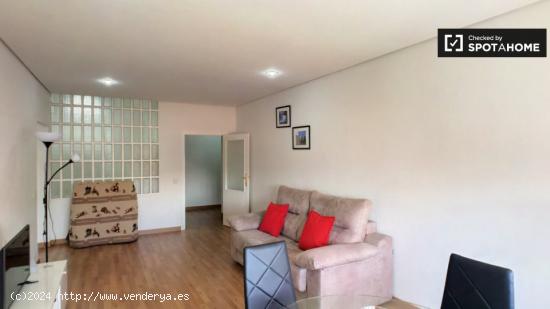 Apartamento de 1 dormitorio con balcón en alquiler en Delicias - MADRID