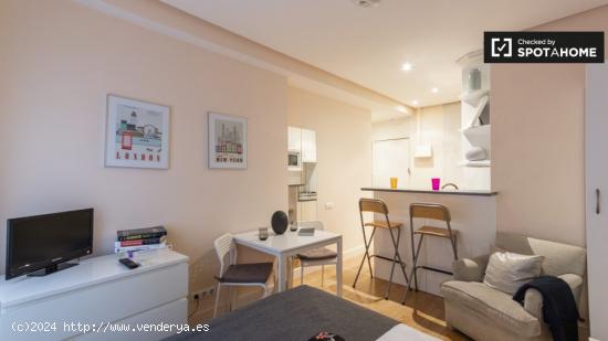 Apartamento estudio bien amueblado en alquiler en Salamanca - MADRID