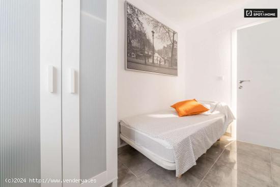  Acogedora habitación en alquiler, apartamento de 4 dormitorios, Rascanya - VALENCIA 