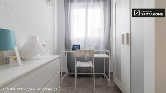 Acogedora habitación en alquiler, apartamento de 4 dormitorios, Rascanya - VALENCIA